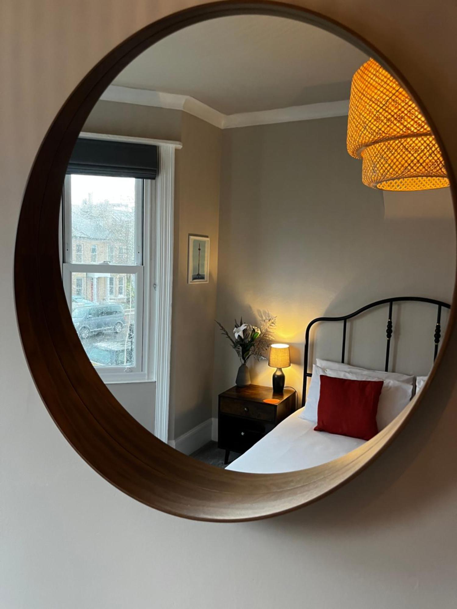 Contemporary Beach Apartment Brighton Bagian luar foto
